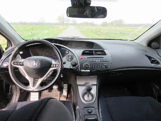 Honda Civic 1.8 Sport 140pk 5drs Airco [ Schadevrij   2007  topstaat picture 4