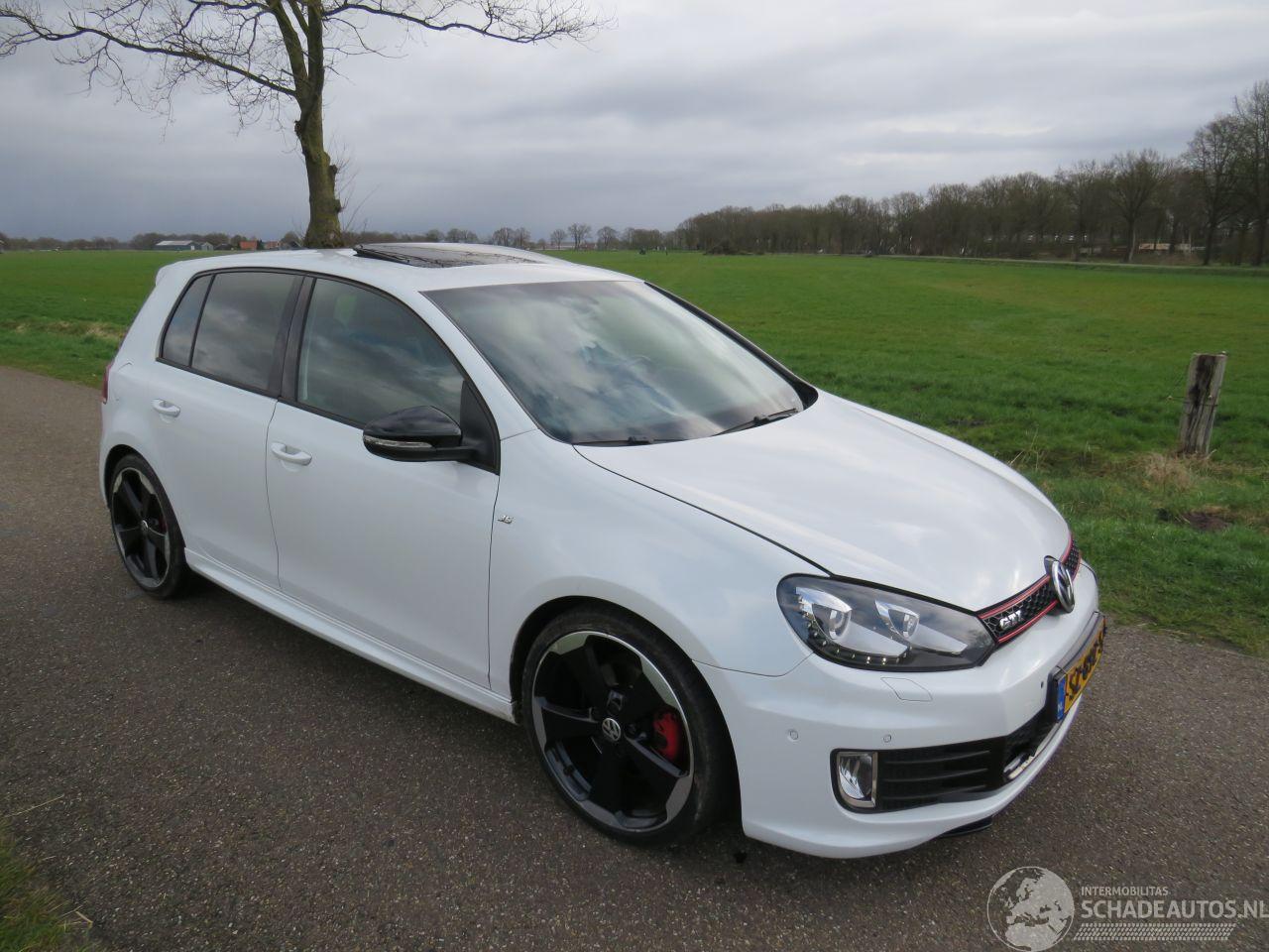 Volkswagen Golf 2.0 GTI Edition 35 235pk Automaat  5Drs Schuifdak 2012 bumperschade