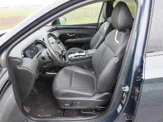 Hyundai Tucson 1.6 4x4  Elektrisch/ Benzine Automaat  Full Hybride plug in 1.6 T-GDI PHEV 180PK Comfort 4x4 18.000KM NAP picture 11