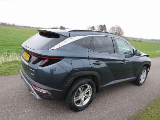 uszkodzony samochody osobowe Hyundai Tucson 1.6 4x4  Elektrisch/ Benzine Automaat  Full Hybride plug in 1.6 T-GDI PHEV 180PK Comfort 4x4 18.000KM NAP 2022/11
