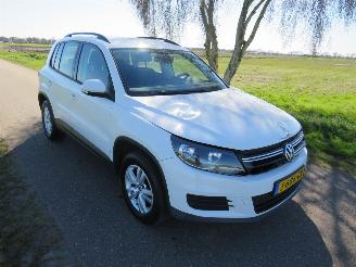 Volkswagen Tiguan 2.0 TSI 180pk Automaat !!! Sport&Style 4Motion 4x4 picture 2
