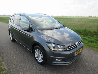 Volkswagen Touran 1.4 TSi  150pk 7 PERSOONS Camera Navigatie  2016  140.000km stoelverwarming picture 25