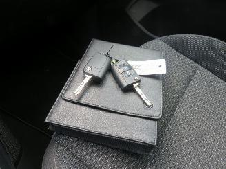 Volkswagen Touran 1.4 TSi  150pk 7 PERSOONS Camera Navigatie  2016  140.000km stoelverwarming picture 28