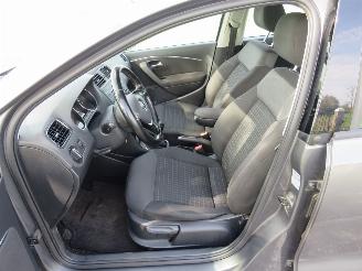 Volkswagen Polo 1.2 TSi 90pk 5drs Navigatie Aircoclimaat 2017 picture 16