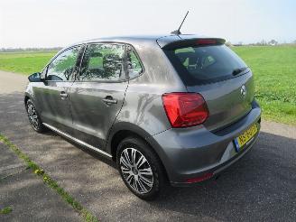 Volkswagen Polo 1.2 TSi 90pk 5drs Navigatie Aircoclimaat 2017 picture 2