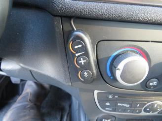 Renault Mégane 1.6 102pk Expression Navigatie Airco  parkeerschade picture 18