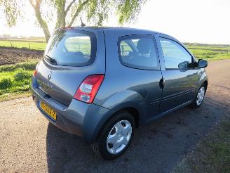 Renault Twingo 1.2 75pk170.000 km 2011-11 Airco schadevrij picture 7