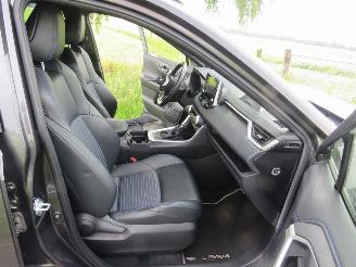 Toyota Rav-4 Toyota RAV4 2.5 178pk  Automaat Hybrid Bi-Tone Electich /Benzine  2020 vol optie picture 11