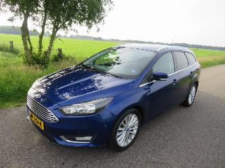 Ford Focus 1.0 92 Kw  125 pk Titanium Edition Navigatie  Schadevrij  Top Staat  2015-12 top picture 6