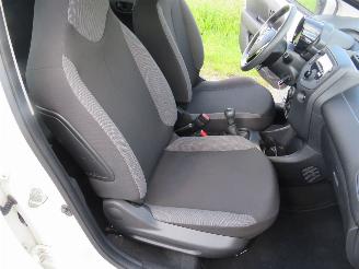 Toyota Aygo 1.0 VVT-I  57.000km nap X Fun  2019 5drs Airco picture 4