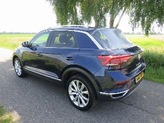 Volkswagen T-Roc 2.0 TSi 190pk  4 Motion R Sport 4X4 2019 190pk Automaat Camera Sport vol optie picture 2