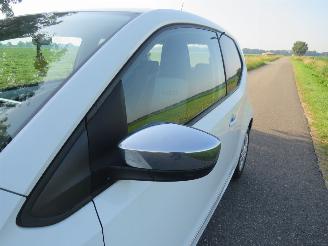 Volkswagen Up! 1.0 Snow Edition  195.000km Nap Airco luxe uitvoering 2012 Euro 6 picture 23