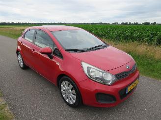 Kia Rio 1.2 CVV T 86pk euro 6 Comfort Pack  140.000km  Airco Navigatie  5drs schadevrij topstaat picture 7