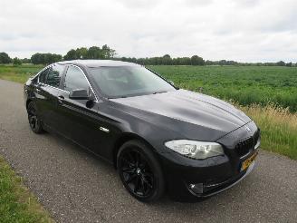Coche accidentado BMW 5-serie 520 I 184pk Automaat sedan High Executive 2011 [ topstaat 2011/11