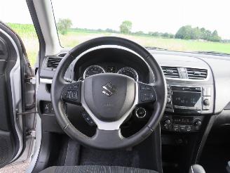 Suzuki Swift 1.2 94pk  Automaat 5Drs 68.000km Nap Airco Exclusief  2015-12 picture 15