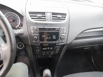 Suzuki Swift 1.2 94pk  Automaat 5Drs 68.000km Nap Airco Exclusief  2015-12 picture 14