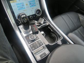 Land Rover Range Rover sport 3.0 SDV6 306pk Automaat 4x4 Euro 6 Autobiograpty 2017  150.000km nap picture 11