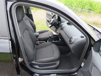 Audi A1 Sportback 1.2 Tfsi 122pk 5drs Airco 170.000km nap Navigatie Clima Stoelverwarming  2014 picture 3
