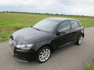 krockskadad bil auto Audi A1 Sportback 1.2 Tfsi 122pk 5drs Airco 170.000km nap Navigatie Clima Stoelverwarming  2014 2014/12