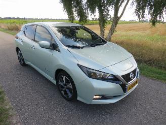 Nissan Leaf 2.ZERO EDITION 40 kWh Elektrisch Automaat Camera Stoelverwarming Navigatie schadevrij picture 9