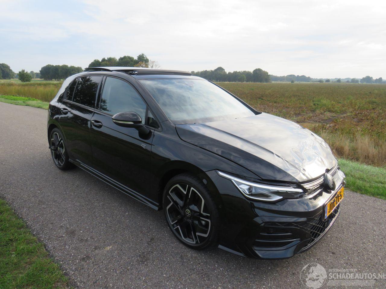 Volkswagen Golf 1.5 E TSi R Line Aut  11.000km Nap 150pk Elektrische /Benzine 50.000 nieuwprijs