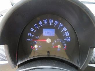 Volkswagen Beetle 2.0 116pk New Beetle Cabriolet Leer Stoelverwarming parkeerschade picture 11
