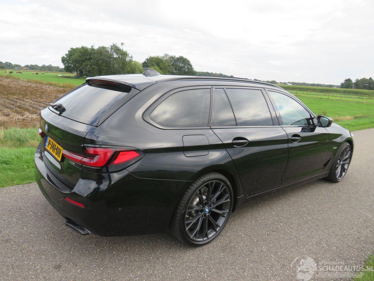 BMW 5-serie 520 e Automaat  Business Edition Plus [ nieuwste type Hybrid Elektriciteit 2022 vol optie