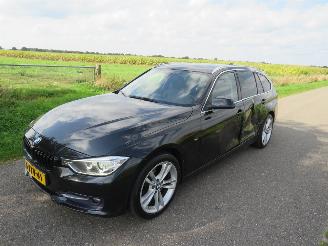 BMW 3-serie Touring 1.6  136pk  Automaat  High Executive 2014  [ zeer luxe uitvoering top staat picture 8