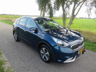 Kia Niro 1.6 GDI Aut  102.000km nap  Hybride Elektrisch  Furst Edition benzine Camera Navigatie  Leer picture 1