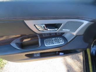 Jaguar XF 5.0 V8 385 pk  Porto Folio Automaat 180.000km   110.000 Euro nieuw picture 4