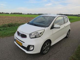 škoda osobní automobily Kia Picanto 1.2 Cvvt Comfort Pack Airco 2012 Bumper Schade 2012/1
