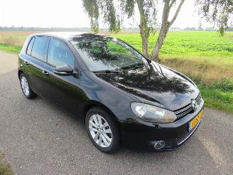 krockskadad bil auto Volkswagen Golf 1.2 TSi Trend Edition 216.000km  Navigatie Stoelverwarming Aircoclima Bleu motion 2012/1