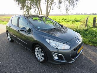 Coche accidentado Peugeot 308 1.6 VTi 121 PK 5drs 190.000km Nap Airco 5Drs 2011/5
