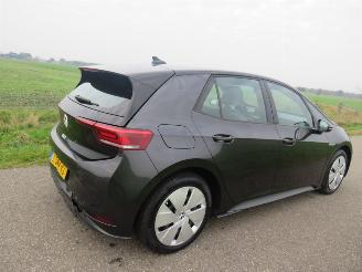 damaged passenger cars Volkswagen ID.3 Automaat  58kw Life Elektrische 90.000km  5drs topstaat 2021 2021/10