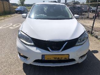 krockskadad bil auto Nissan Pulsar Pulsar 1.2 DIG-T Visia 2015/5