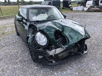 Schadeauto Mini One 1.2 one chilli 2015/2
