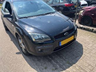 damaged passenger cars Ford Focus 2.0-16v rally 2006/7