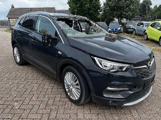 damaged passenger cars Opel Crossland x diesel  BHZW-C2F000 2018/5