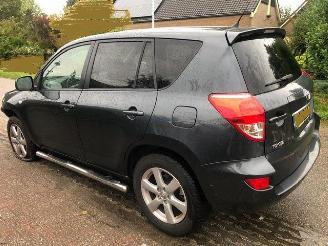 Toyota Rav-4  picture 3