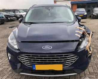 Damaged car Ford Kuga 2.5 PHEV Titanium 2023/7