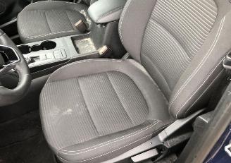 Ford Kuga 2.5 PHEV Titanium picture 16