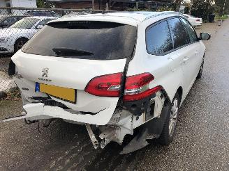 Peugeot 308 308 SW 1.2 PureTech Blue Lease Executive picture 7