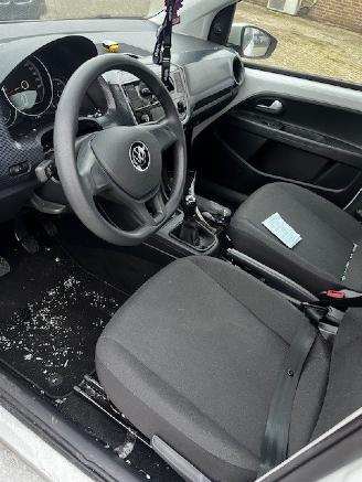 Volkswagen Up!  picture 9