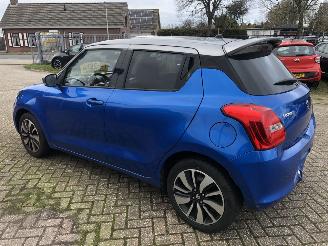 Suzuki Swift Swift 1.0 Stijl Smart Hybrid picture 4