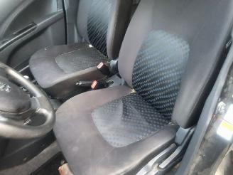 Suzuki Celerio  picture 12