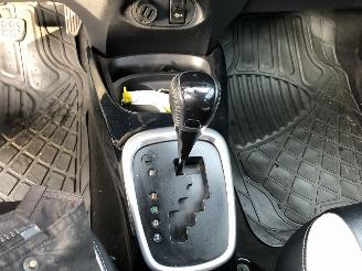 Toyota Yaris TOYOTA YARIS HYBRID picture 14