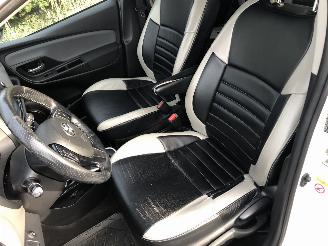 Toyota Yaris TOYOTA YARIS HYBRID picture 11