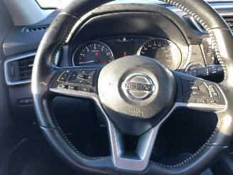 Nissan Qashqai 1.2 picture 10