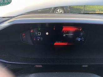 Peugeot 408 408 1.2 PureTech Allure 130 EAT8 picture 11