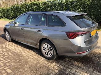 Skoda Octavia Octavia Combi 1.0 TSI Business Edition picture 3